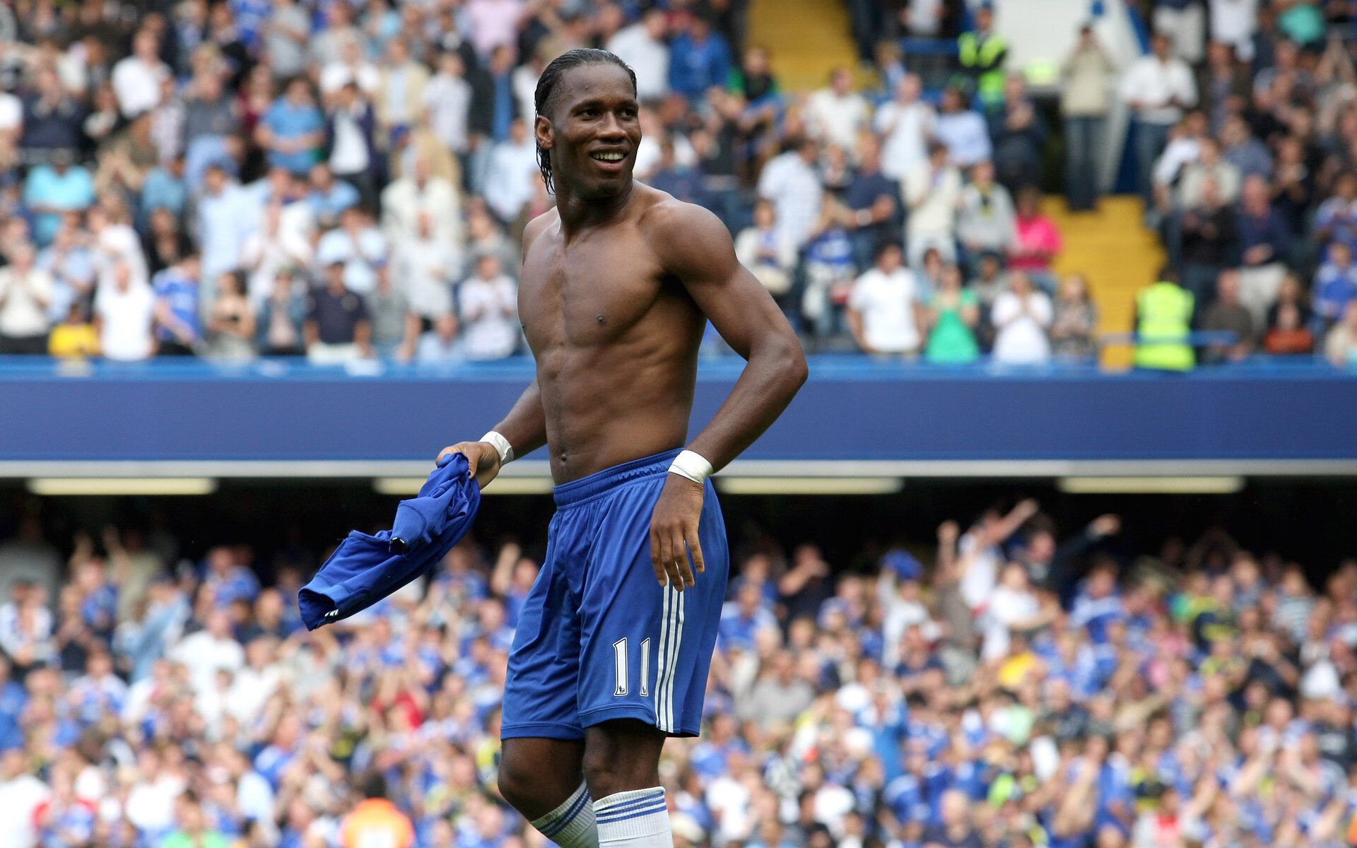 特色夜跑比赛，点亮城市夜色，创意夜跑